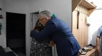 Bakan Işıkhan, Sosyal Güvenlik Kurumu personeli olan 15 Temmuz şehidi ailesini ziyaret etti