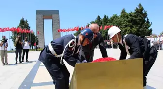 Çanakkale'de 15 Temmuz şehitleri, 'Şehitler Abidesi'nde anıldı