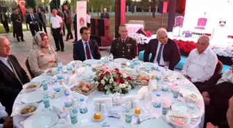 Diyarbakır Valisi Zorluoğlu, şehit yakınları ve gazilerle bir araya geldi