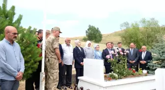 Dualarla şehitler yad edildi