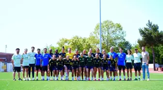 Fenerbahçe Kadın Futbol Takımı Sezon Hazırlıklarına Başladı