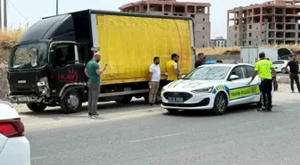 Diyarbakır'da Trafik Kazası: 2 Yaralı