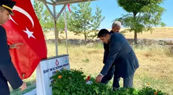 Kaymakam Mahir, Şehit kabirlerini ziyaret etti