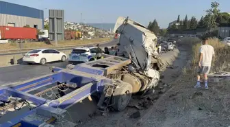 Kocaeli'de Konteyner Kazası: 5 Ölü, Tır Sürücüsü Tutuklandı