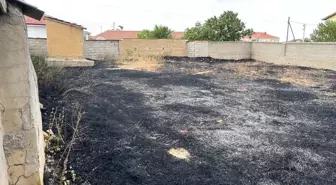 Konya'da Müstakil Evde Ot Yangını Kontrol Altına Alındı