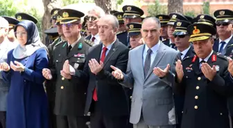 Manisa'da 15 Temmuz şehitleri dualarla anıldı