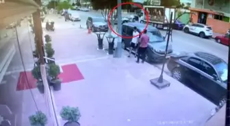 Antalya'da Motosiklet Kazası: U Dönüşü Yapan Araca Çarptı