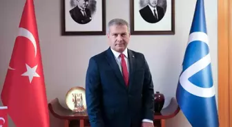 Rektör Adıgüzel: '15 Temmuz, Türk milletinin kendi eliyle yazdığı bir destandır'