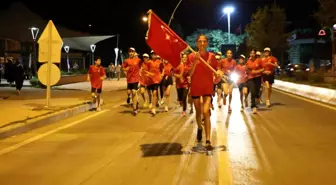Şehitlerin emaneti sancak, dualarla Vali Koç'a teslim edildi