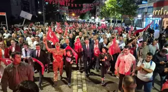 Van'da '15 Temmuz' yürüyüşü