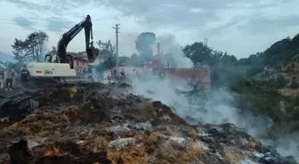 Mudurnu'da Yangın: 2 Ev ve 10 Samanlık Kül Oldu