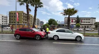 Adıyaman'da Trafik Kazası: İki Yaralı