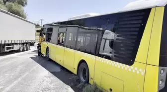 İETT Otobüsü ile Otomobil Çarpıştı: 1 Ölü
