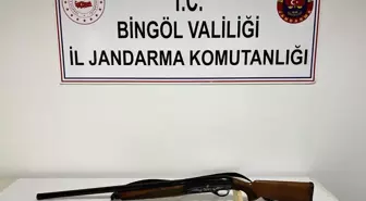 Bingöl'de Jandarma Ruhsatsız Silah Ele Geçirdi