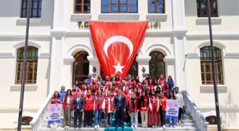 Bilecik'te Genç Gönüllülerle Sosyal Sorumluluk Projeleri Geliştiriliyor