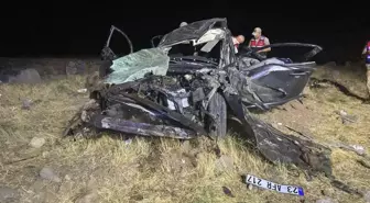 Elazığ'da Trafik Kazası: İki Ölü, Üç Yaralı