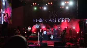 Emir Can İğrek, Akşehir'de Coşku Dolu Bir Konser Verdi