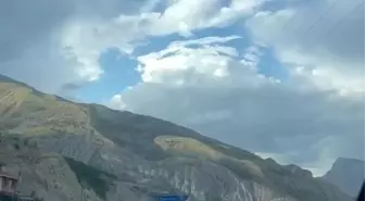 Erzurum'da Spor Araç Mıcıra Kapılmak Üzereydi: Sürücü Soğukkanlılığını Korudu