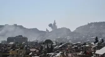 İsrail Ordusu, Suriye Genelkurmay Başkanlığı'nı Vurdu