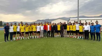 Muş Gençlik ve Spor İl Müdürü Kılıç, Muşspor'un Kamp Çalışmalarını Ziyaret Etti