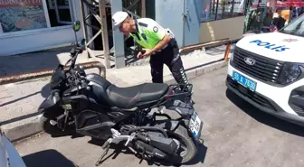 Samsun'da Otomobil ve Motosiklet Çarpıştı: 2 Yaralı