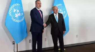 Dışişleri Bakanı Hakan Fidan, Kıbrıs Toplantısında BM Yemeğine Katıldı