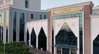 Gazi polis memuruna yumruk atıp tişörtünü yırttı