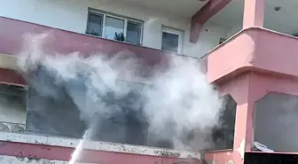 Hatay'da Apartman Dairesinde Yangın Çıktı