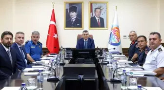 Mersin'de Güvenlik Toplantısı: Suçla Mücadele ve Uyuşturucuyla Savaş