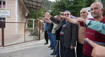 Muhtar 8 yıl boyunca köylüyü kandırdı, gerçek seçimi kaybedince ortaya çıktı