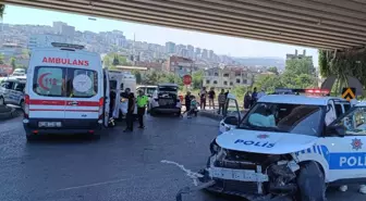 Samsun'da Polis Otonu ile Otomobil Çarpıştı: 3 Yaralı