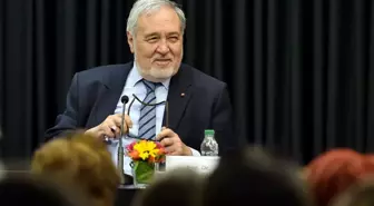 Prof. Dr. İlber Ortaylı, Ortadoğu'da Yaşananları tv100'de Değerlendiriyor
