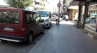 Esenyurt'ta Silahlı Tartışma: Yaralı Adam 'Ölmedim' Diye Bağırdı