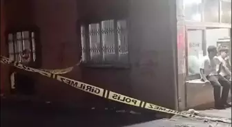 Adana'da Sokak Ortasında Bıçaklı Saldırı: Bir Kişi Ağır Yaralandı