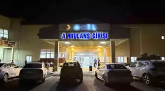 Hakkari'de Tırın Çarptığı Elektrik İşçisi Ağır Yaralandı