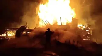 Kastamonu'da Yangın: Bir Ev Küle Döndü, Bir Vatandaş Yaralandı