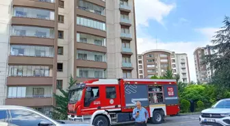 Ankara'da Dairede Çıkan Yangında Anne ve Oğlu Kurtarıldı