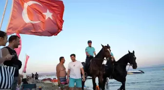 Ayvalık'ta Yaz Sezonunda Atlı Jandarma ile Güvenlik Sağlanıyor