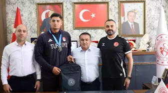 Bilecikli Sporcu Abdulkerim Akdaş Türkiye Şampiyonu Oldu