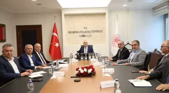 Kamuda Ücret Artışı Görüşmeleri Devam Ediyor