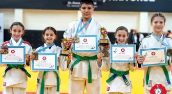 Salihli Judocuları Mardin'de Şampiyon Oldu