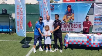 Trabzonspor Futbol Okulları Yaz Kampı'nda Genç Yetenekler Ödüllendirildi