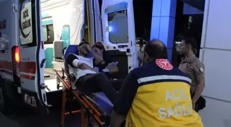Aksaray'da Bıçaklı Kavga: İki Arkadaş Yaralandı