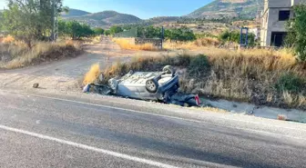 Adıyaman'da Takla Atan Araçta Sürücü Yaralandı