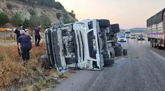 Balıkesir'de Tek Taraflı Tır Kazası: Maddi Hasar Meydana Geldi