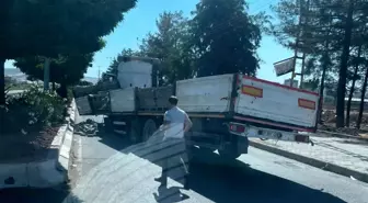 Siirt'te Tır Dorsesi Ayrıldı, Kaza Oldu
