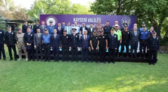 Kayseri'de Emniyet Personeline Rütbe Terfi ve Ödül Töreni Düzenlendi