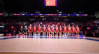 A Milli Kadın Voleybol Takımı Polonya'ya Uğurlandı