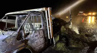 Malatya'da Yonca Yüklü Kamyonette Yangın Çıktı