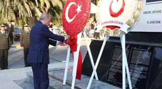 Cumhurbaşkanı Erdoğan, KKTC'de Atatürk Anıtı'na çelenk bıraktı